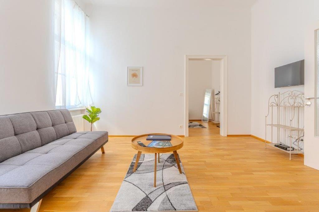 Deluxe Apartments Near The Center Krems an der Donau Eksteriør billede