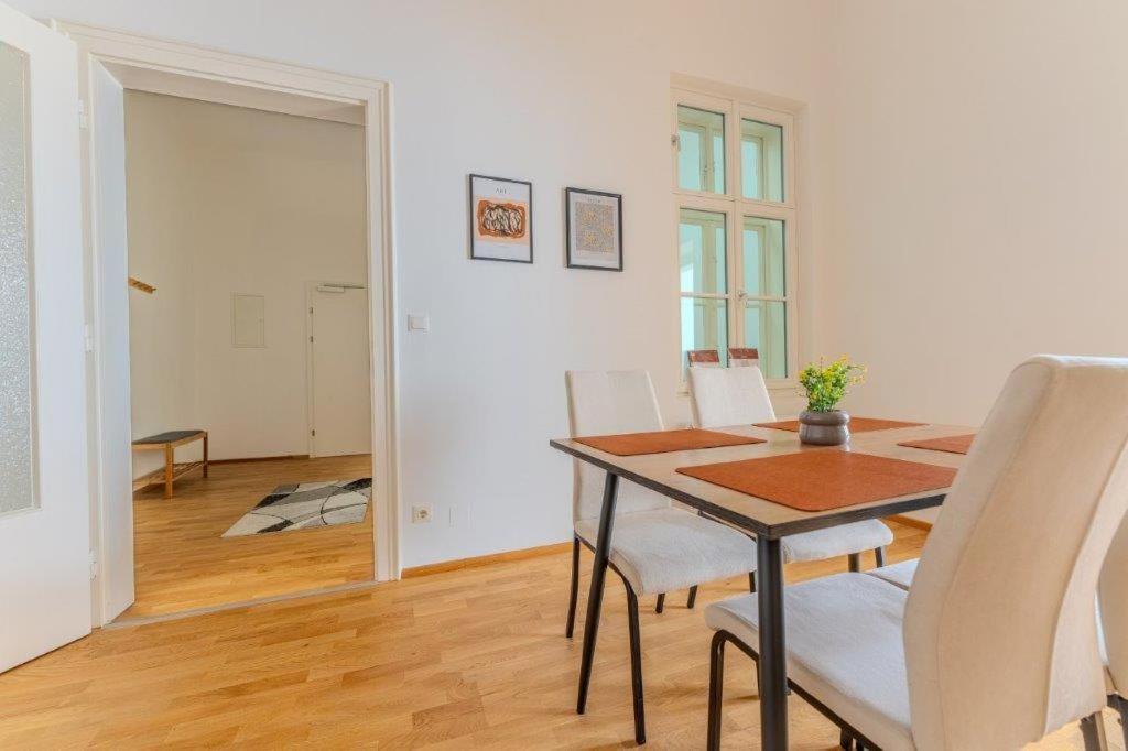 Deluxe Apartments Near The Center Krems an der Donau Eksteriør billede